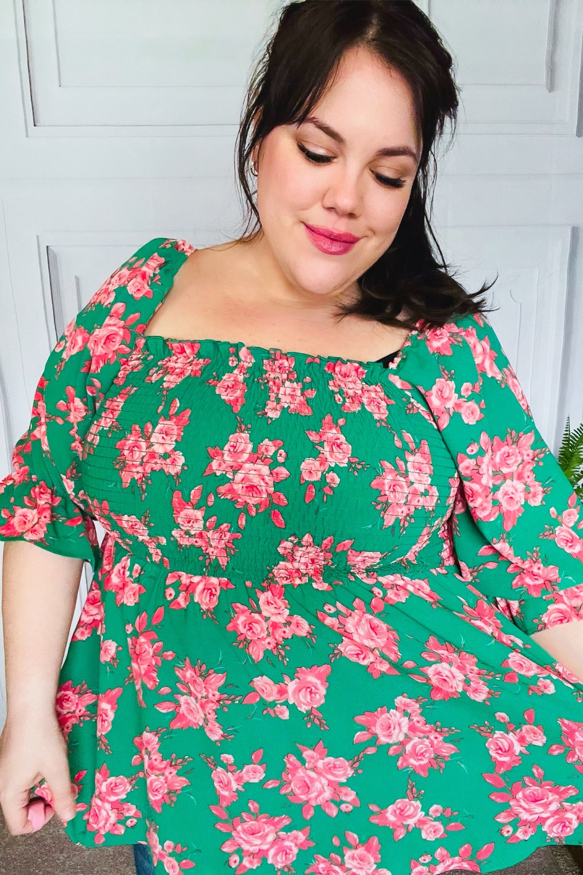 Sumptuous In Smocked Green & Coral Flower Print Babydoll Top